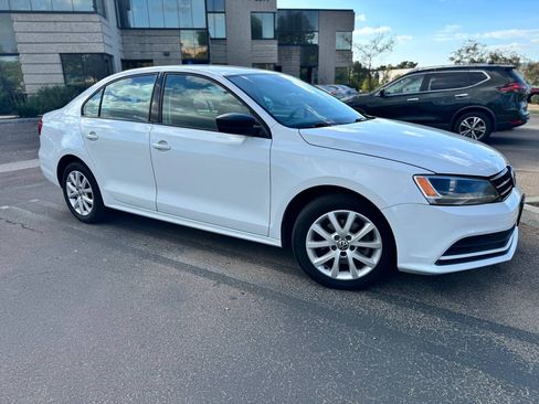 Used 2015 Volkswagen Jetta 2.5 SE image 1