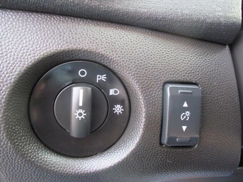 Used 2019 Ford Fiesta SE image 51