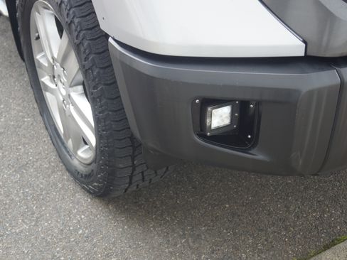 Used 2015 Toyota Tundra SR image 24