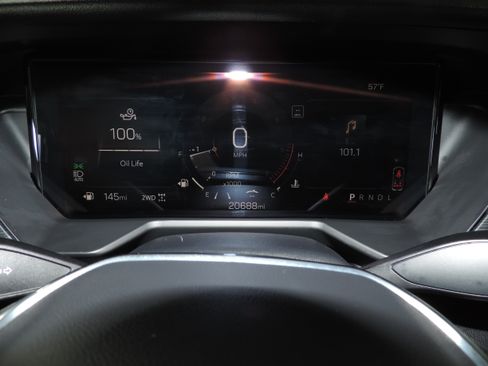 Used 2025 GMC Acadia Elevation image 47