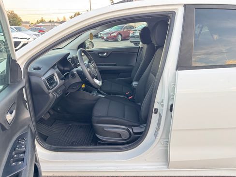 Used 2018 Kia Rio S image 15