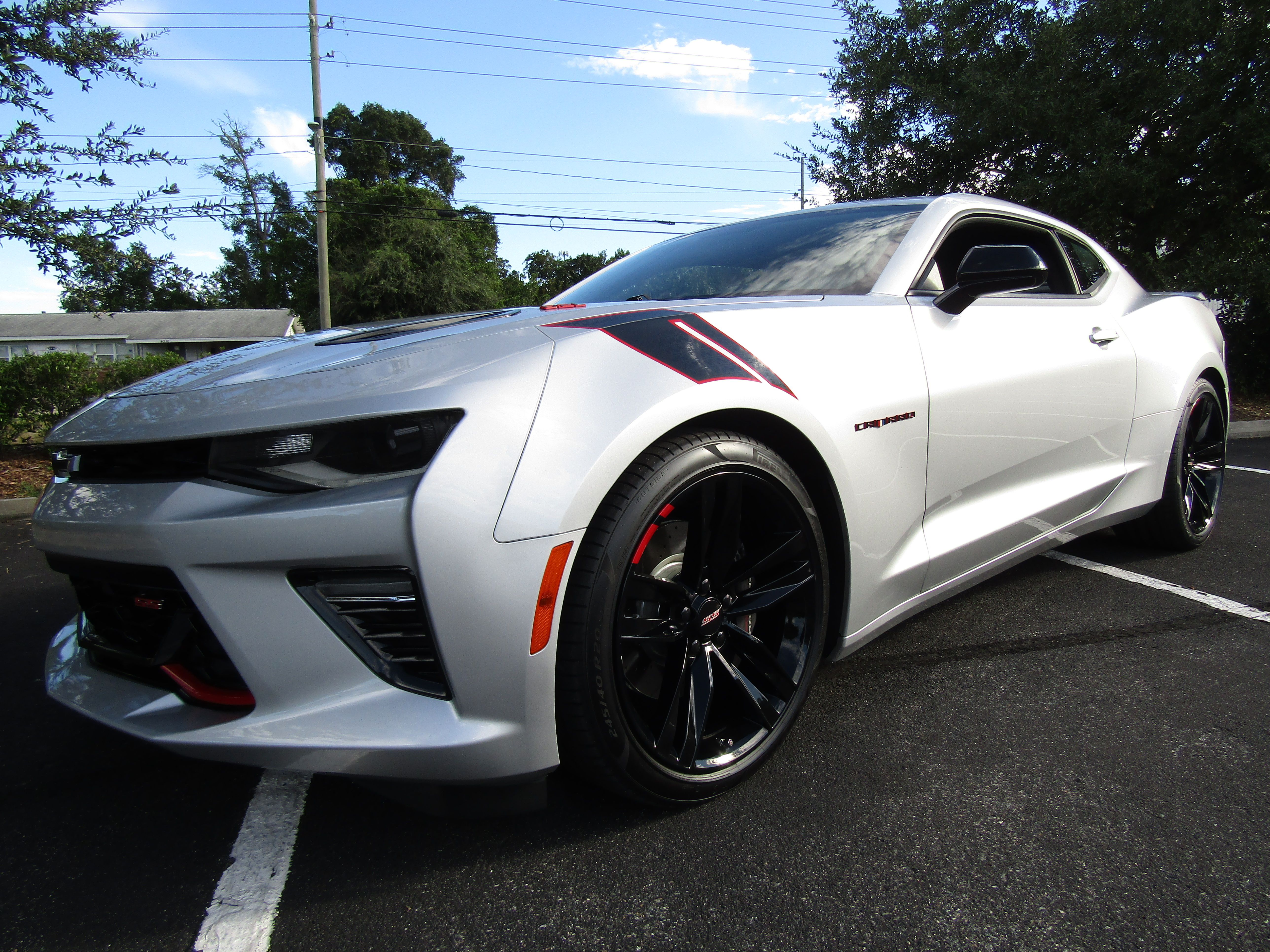 Used 2018 Chevrolet Camaro SS Coupe w/ 2SS RWD image 2