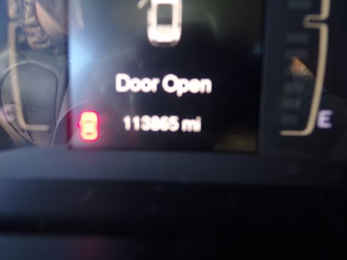 Used 2014 Jeep Cherokee Latitude image 12