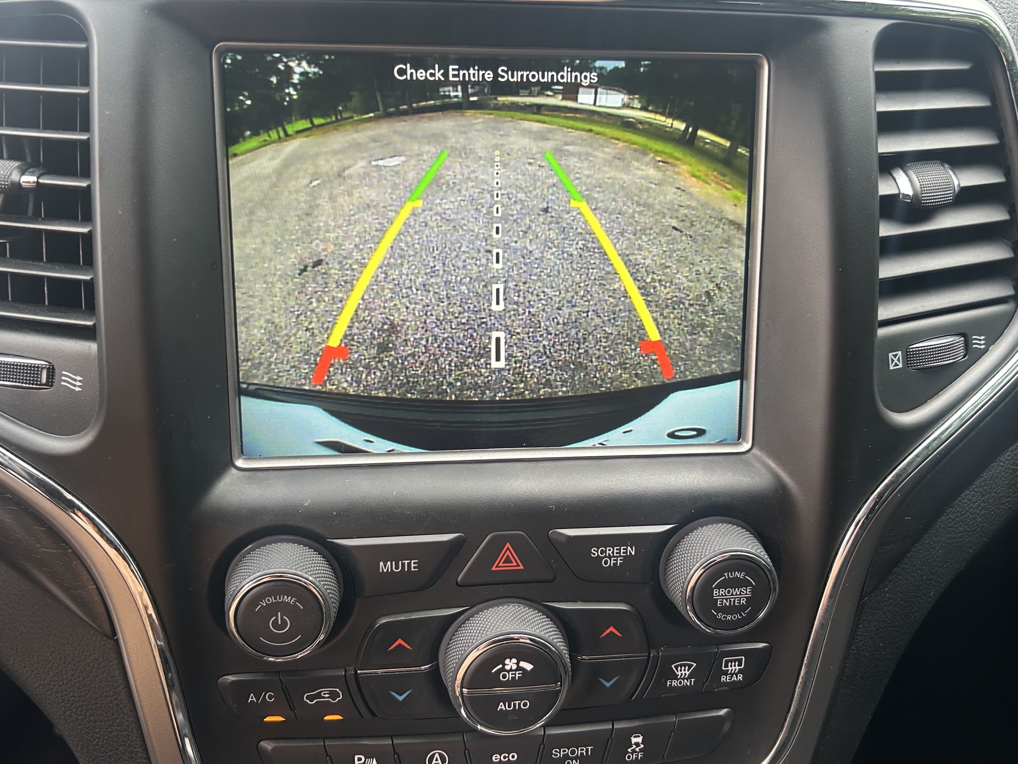 Used 2018 Jeep Grand Cherokee 2WD Laredo image 22
