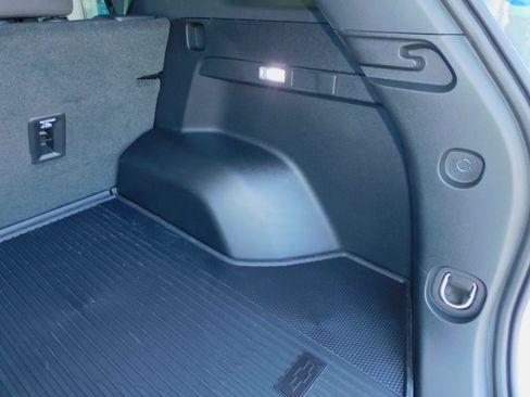 New 2026 Chevrolet Equinox LT image 35
