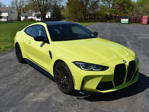 Used 2022 BMW M4 xDrive Competition Coupe AWD/4WD image 17