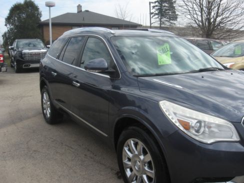 Used 2014 Buick Enclave CXL image 3