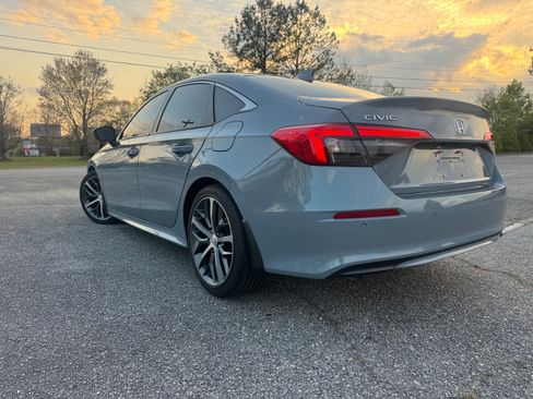 Used 2024 Honda Civic Touring image 25