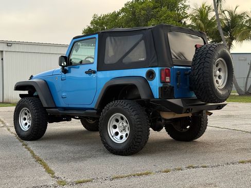 Used 2010 Jeep Wrangler 4WD Sport image 7