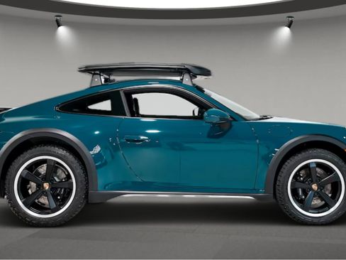 Used 2024 Porsche 911 Dakar image 4