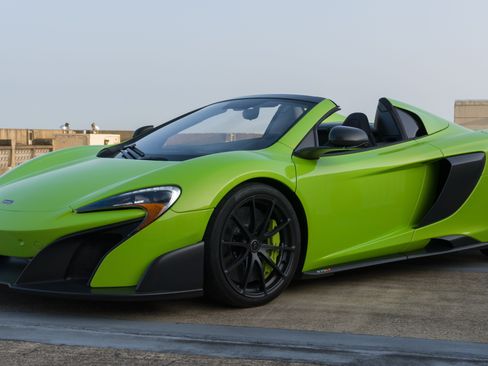 Used 2016 McLaren 675LT image 1
