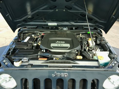 Used 2017 Jeep Wrangler Unlimited Sport S image 64