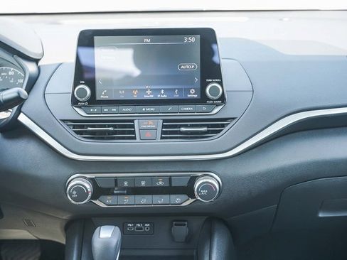 New 2025 Nissan Altima 2.5 S image 14