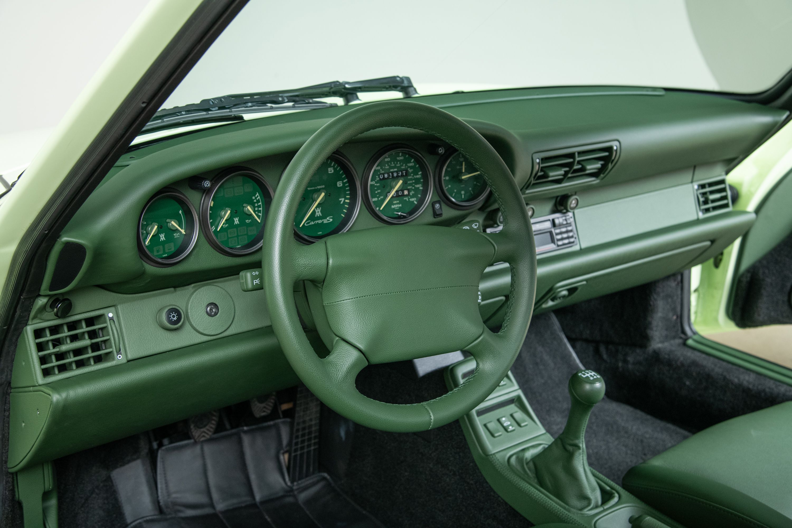 Used 1998 Porsche 911 Carrera S RWD image 18