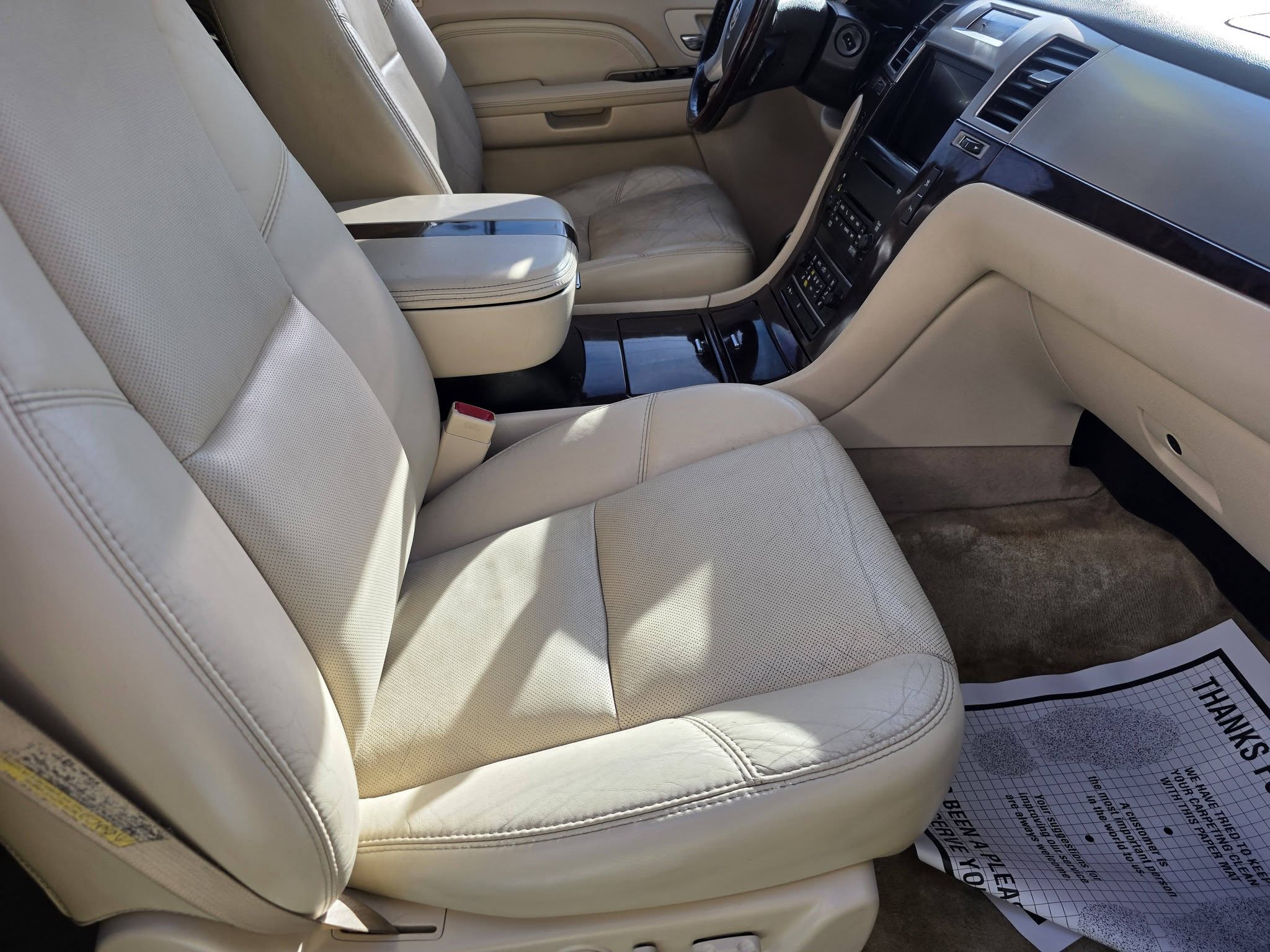 Used 2007 Cadillac Escalade AWD image 19