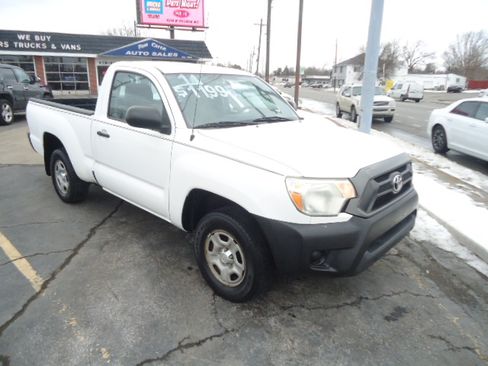 Used 2014 Toyota Tacoma image 7