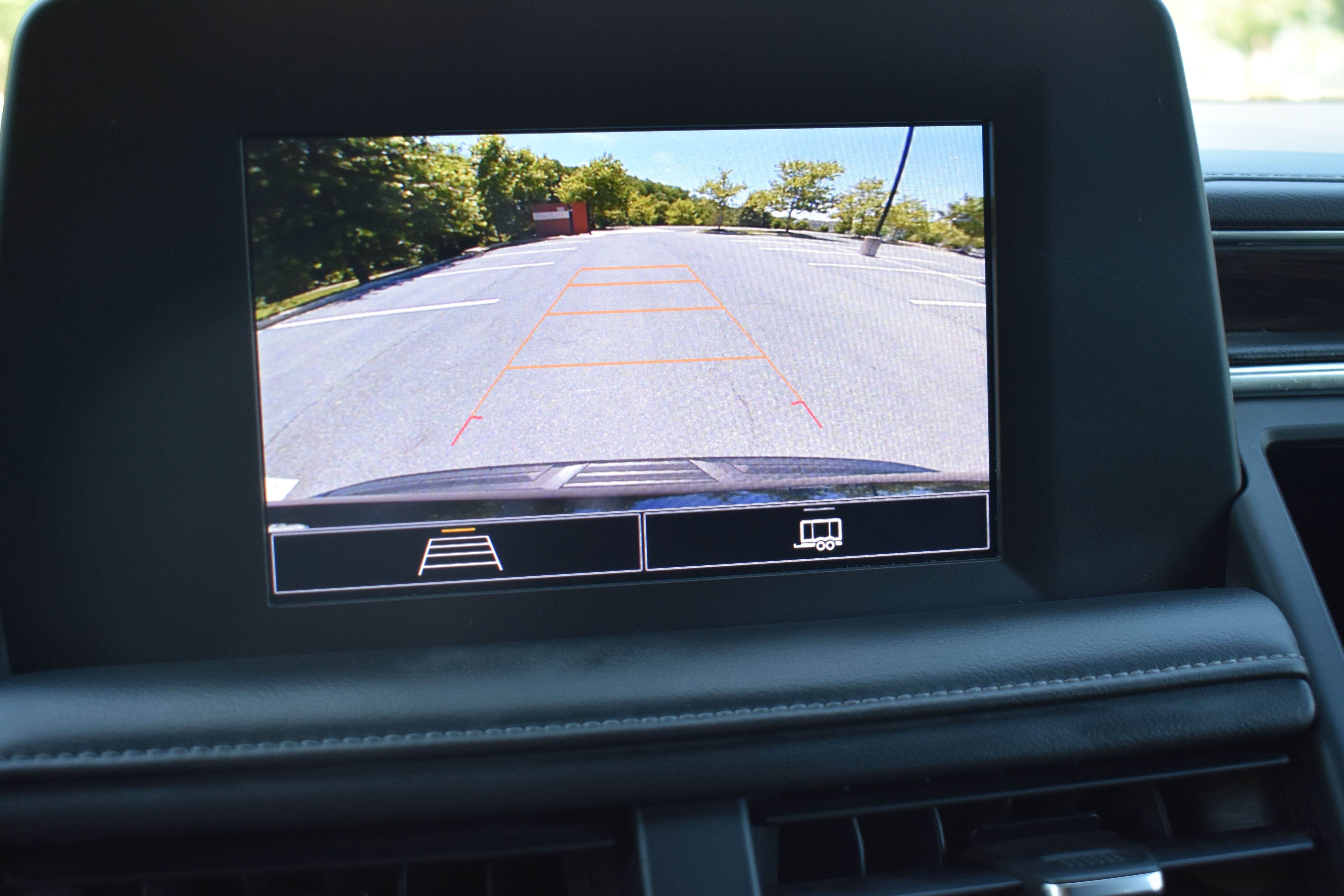 Used 2023 Chevrolet Tahoe 4WD image 28