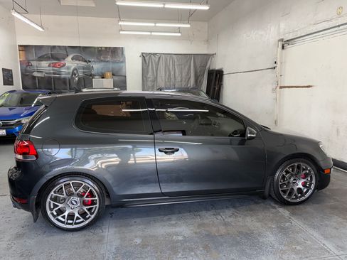 Used 2010 Volkswagen GTI 2-Door FWD image 9