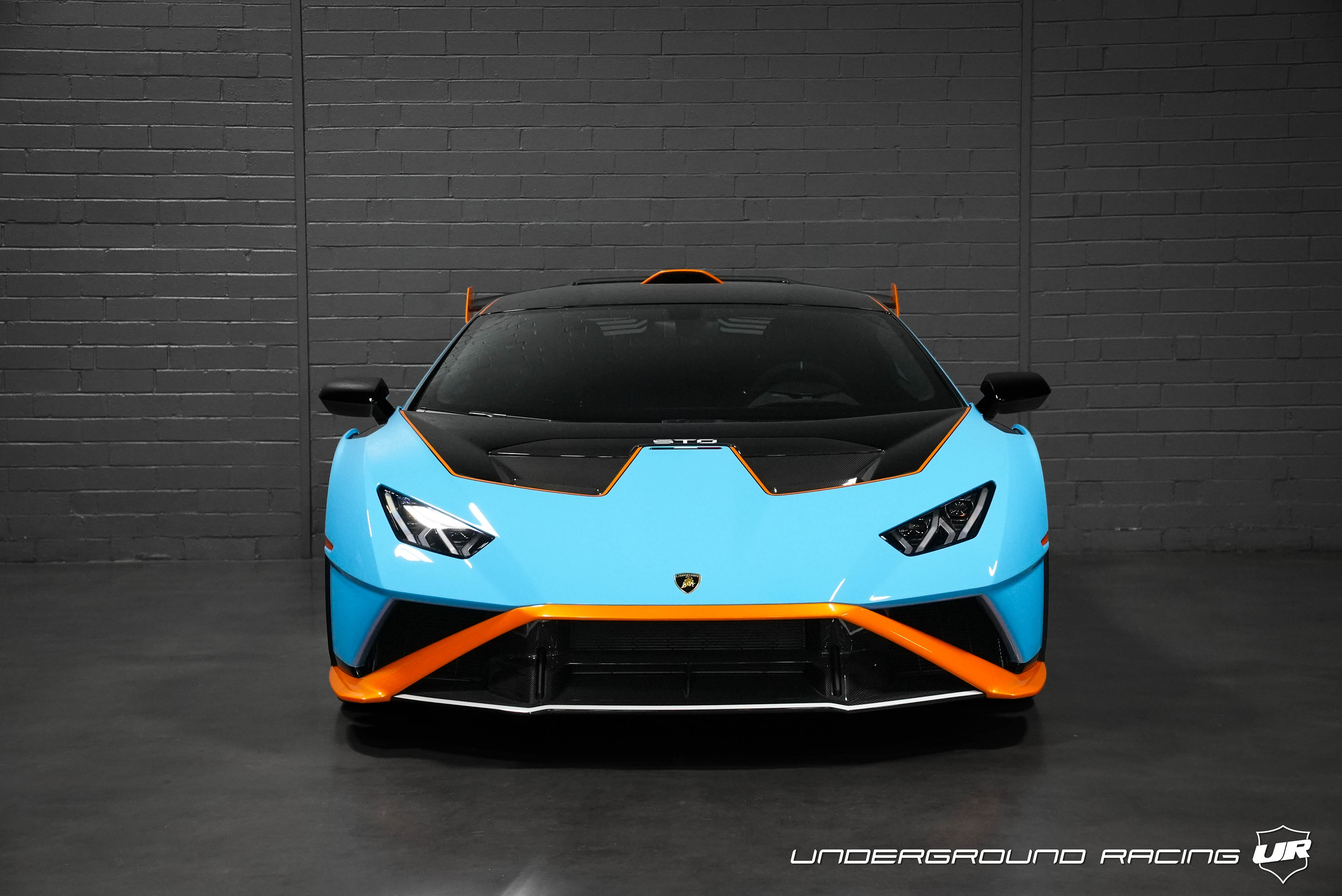 Used 2022 Lamborghini Huracan STO Coupe RWD image 9