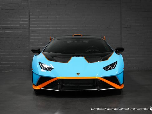 Used 2022 Lamborghini Huracan STO Coupe RWD image 8