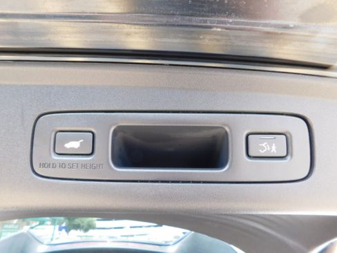 Used 2025 Acura ADX AWD image 8