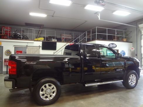 Used 2011 Chevrolet Silverado 2500 LT image 9