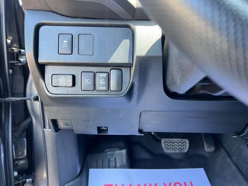 Used 2022 Toyota Tacoma TRD Off-Road image 22