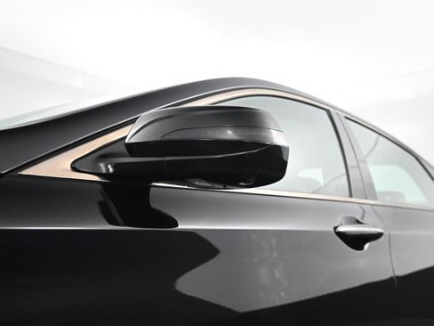 Used 2020 Genesis G80 3.3T Sport image 10