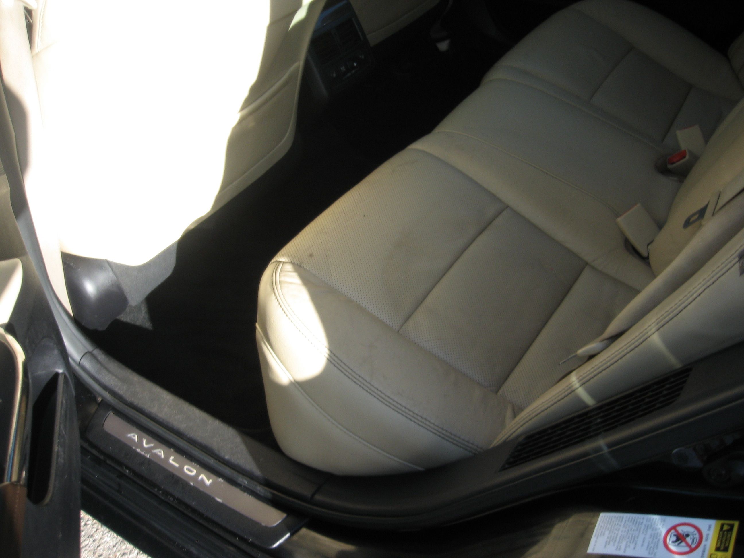 Used 2014 Toyota Avalon Hybrid FWD image 7