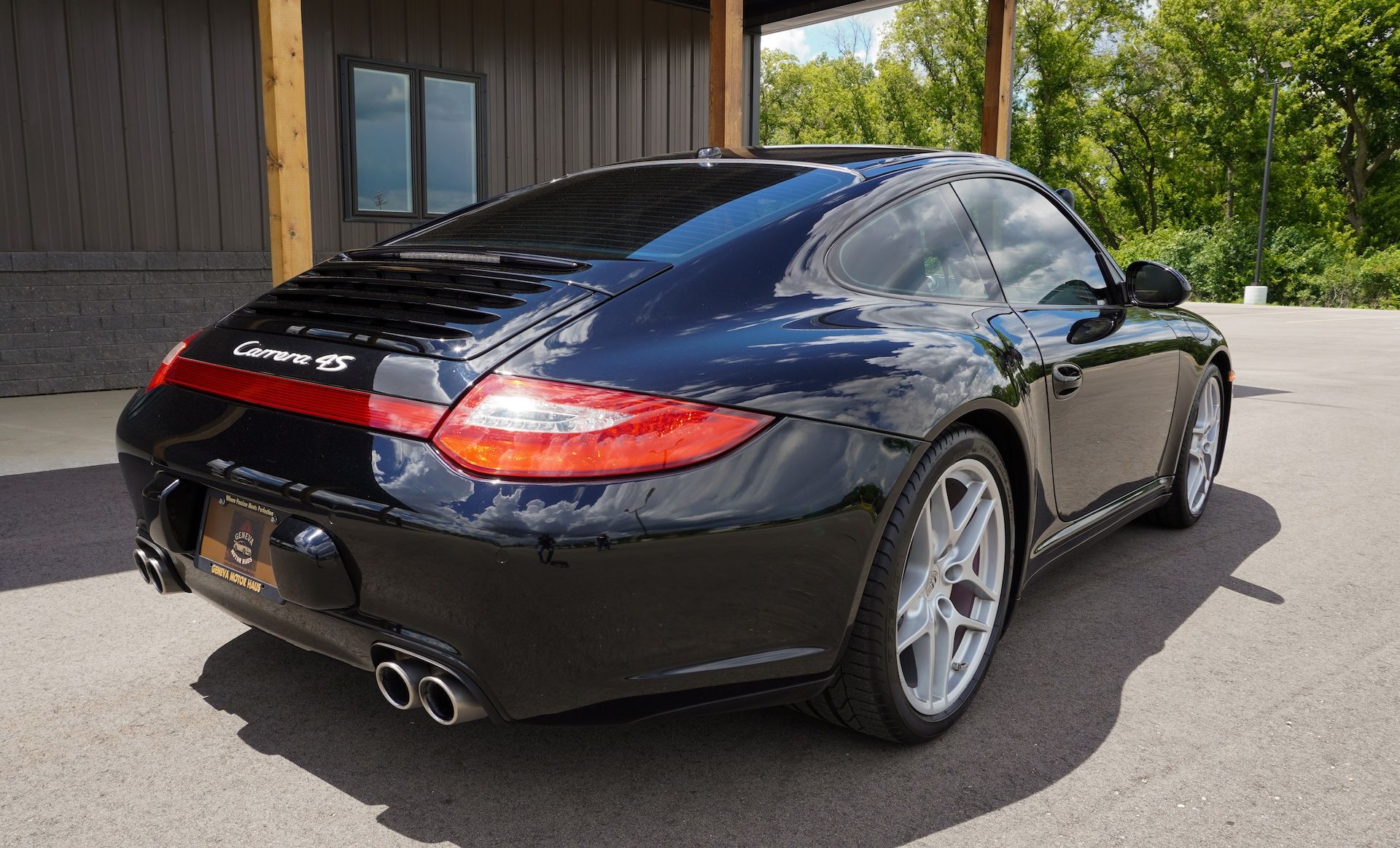Used 2010 Porsche 911 Coupe AWD/4WD image 10