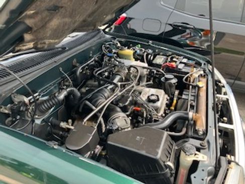 Used 2000 Toyota 4Runner 2WD image 10
