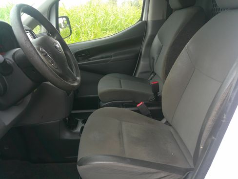 Used 2018 Nissan NV200 SV image 11