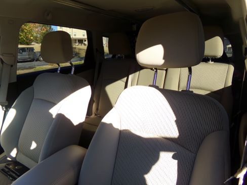 Used 2014 Dodge Journey SXT image 13