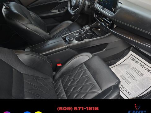 Used 2021 Nissan Rogue Platinum image 24