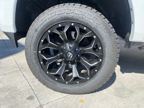 Used 2021 RAM 1500 Longhorn image 5