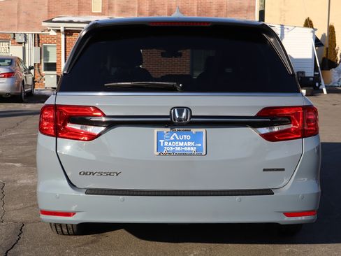 Used 2023 Honda Odyssey Touring image 7