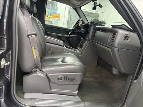 Used 2005 Chevrolet Silverado 1500 LT image 13