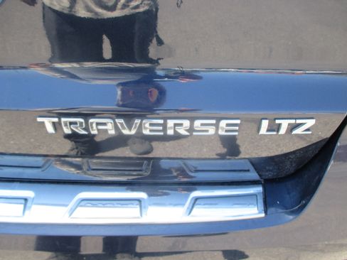 Used 2016 Chevrolet Traverse AWD LTZ image 16