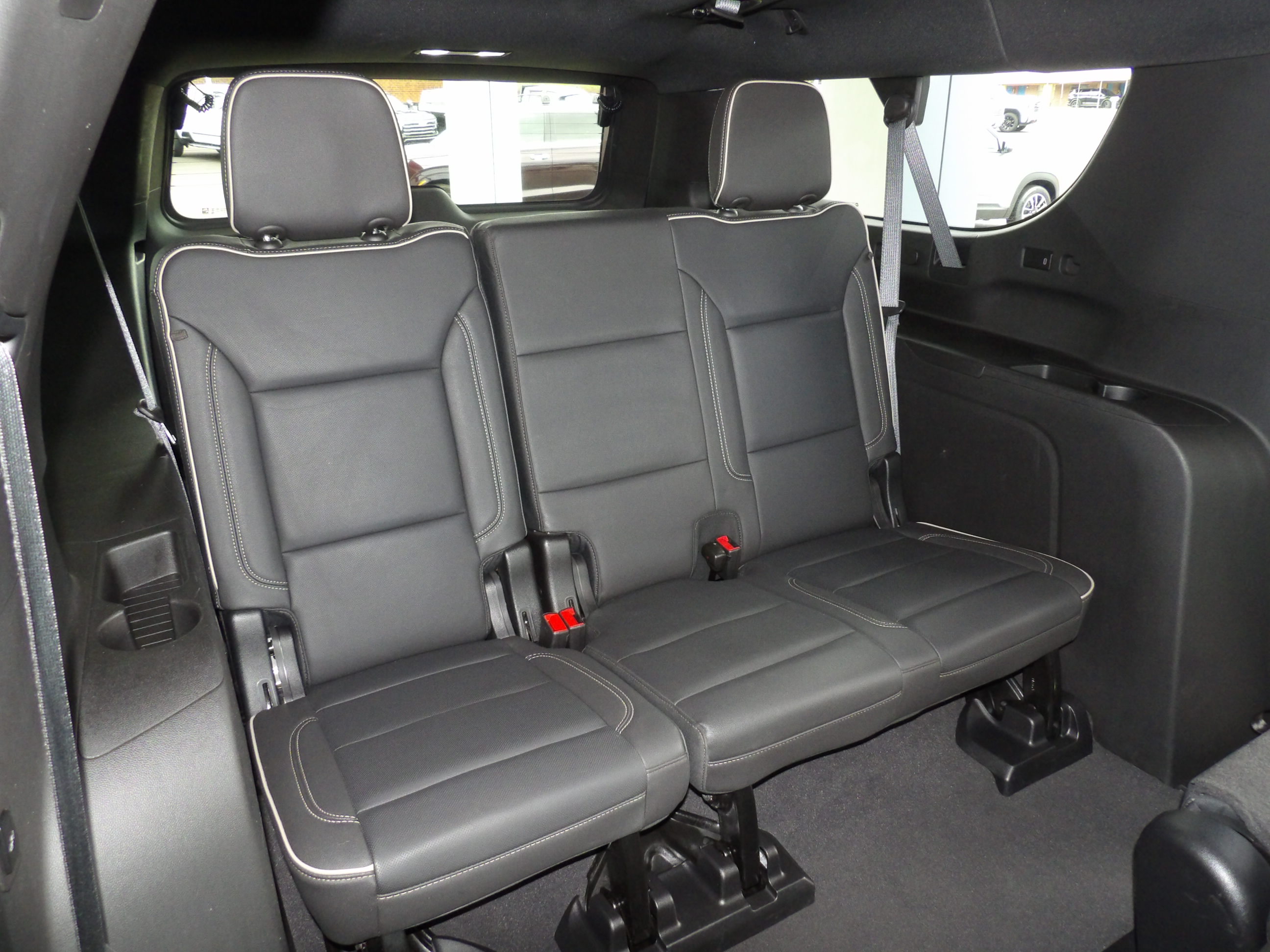 Used 2024 GMC Yukon XL 2WD SLT image 22
