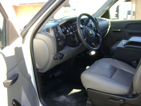 Used 2012 Chevrolet Silverado 3500 image 10