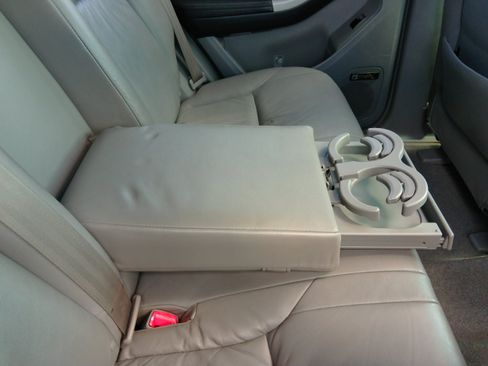 Used 2007 Toyota 4Runner Limited image 30