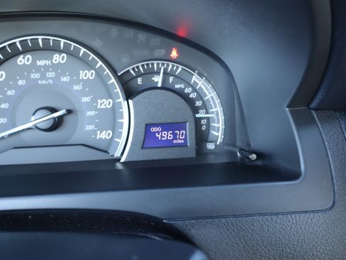 Used 2012 Toyota Camry XLE image 23