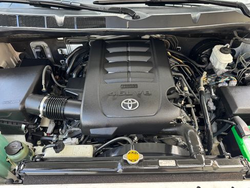 Used 2013 Toyota Tundra image 31