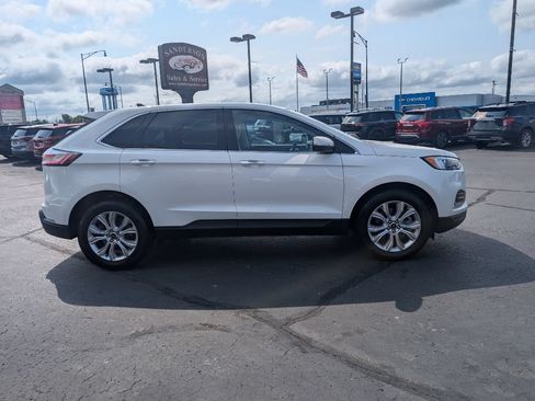 Used 2024 Ford Edge AWD Titanium image 4