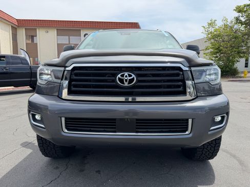 Used 2018 Toyota Sequoia SR5 image 10