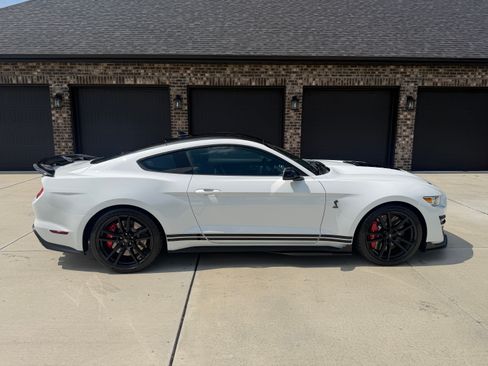 Used 2022 Ford Mustang Shelby GT500 Coupe RWD image 4