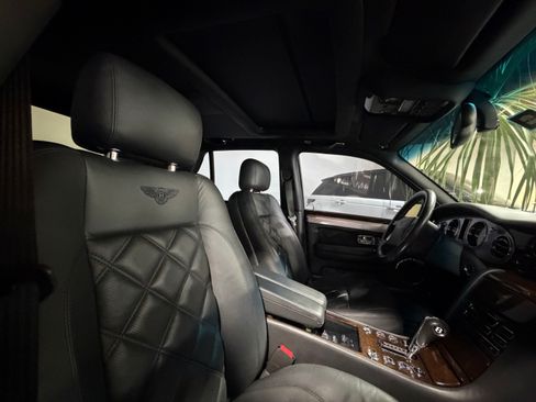 Used 2005 Bentley Arnage T image 17