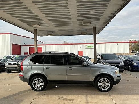 Used 2010 Volvo XC90 3.2 image 4