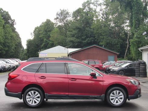 Used 2018 Subaru Outback 2.5i Premium AWD/4WD image 11