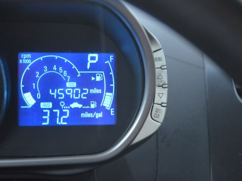 Used 2013 Chevrolet Spark LS image 24